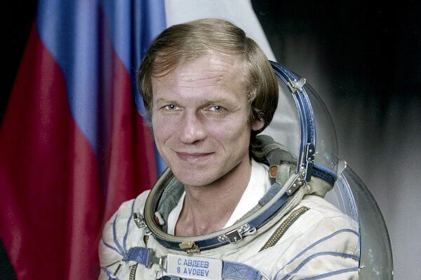 Встреча с летчиком-космонавтом, героем России С.В. Авдеевым